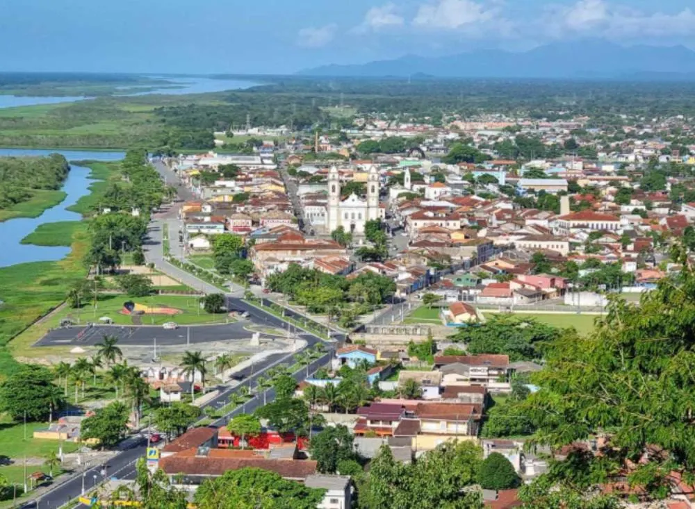 Maior território, população enxuta: o contraste que coloca Iguape no mapa das curiosidades paulistas
